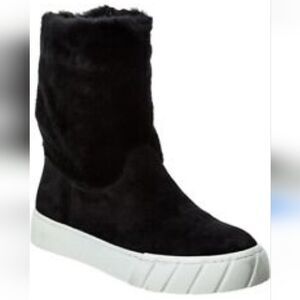 NWT Aquatalia Nelle sheep fur booties